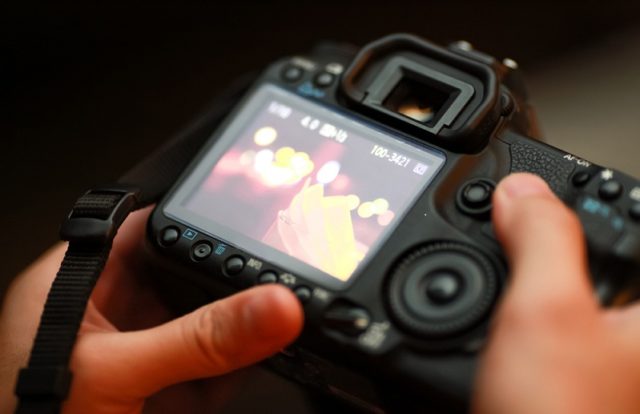 DSLR Cameras are vulnerable to attacks