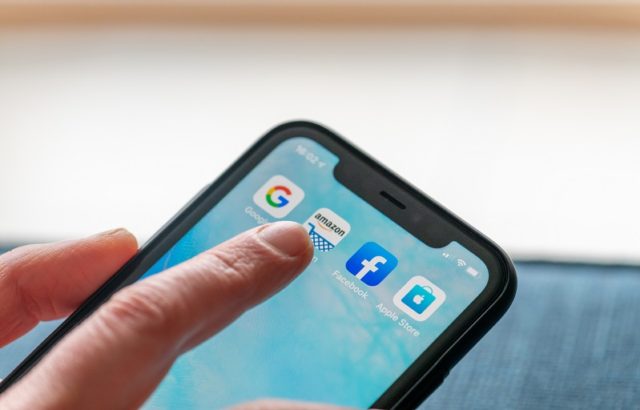 Google and Amazon Hackers Favored Google and Amazon for Brand Phishing Attacks in Q2 2020